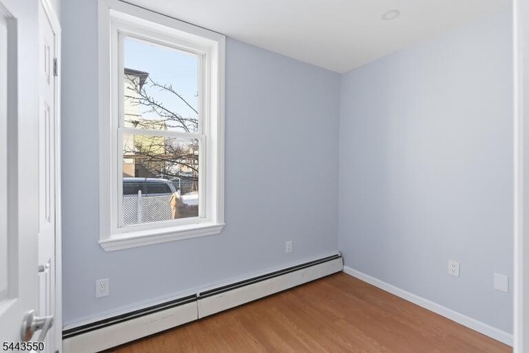Property listing MLS 4037840 photo 5