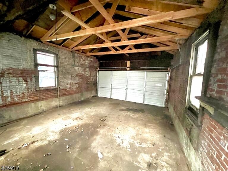 Property listing MLS 4038046 photo 24