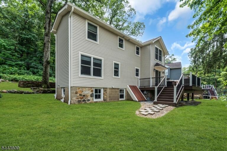 Property listing MLS 4038122 photo 25