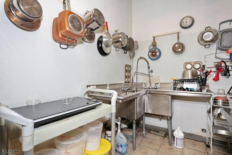 Property listing MLS 4038128 photo 11