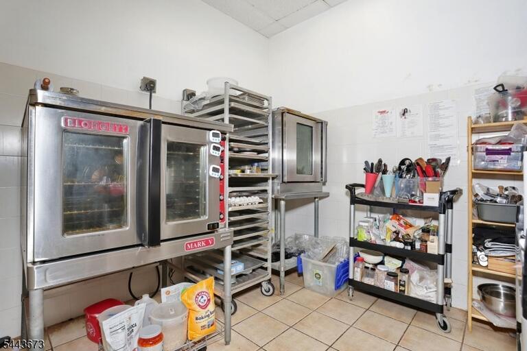 Property listing MLS 4038128 photo 8