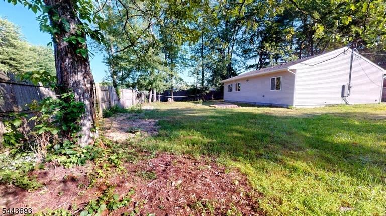 Property listing MLS 4038374 photo 5