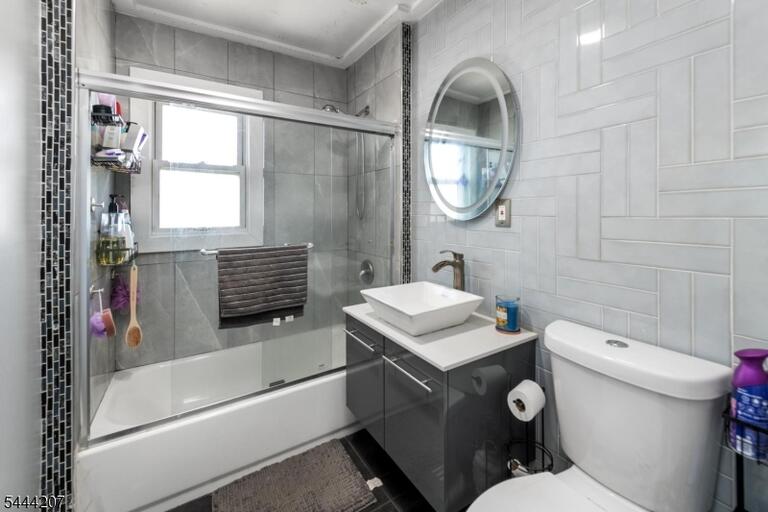Property listing MLS 4038426 photo 25