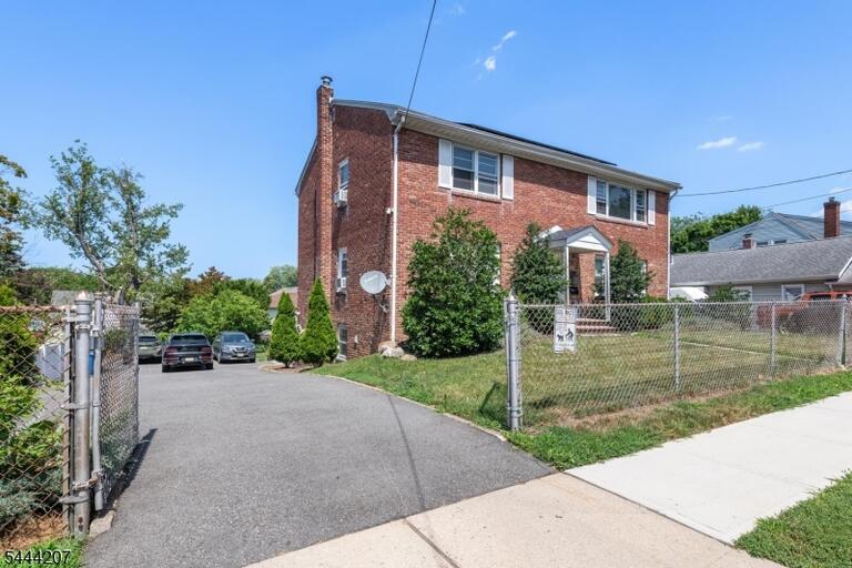Property listing MLS 4038426 photo 4