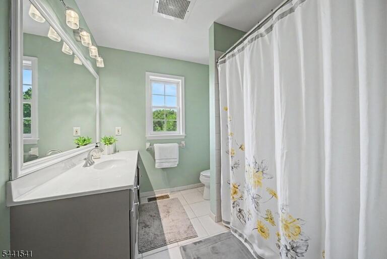 Property listing MLS 4038687 photo 30
