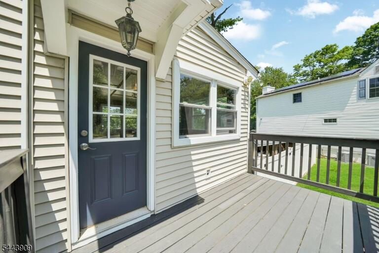 Property listing MLS 4038862 photo 1
