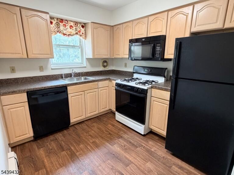 Property listing MLS 4038863 photo 1
