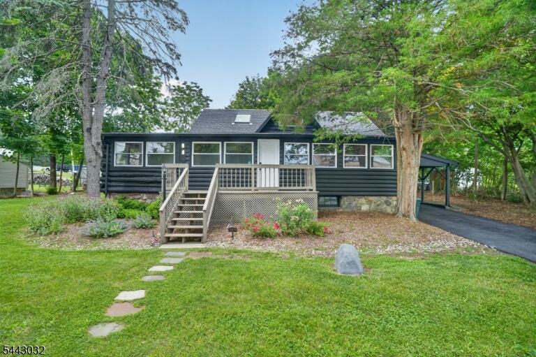 Property listing MLS 4038880 photo 27