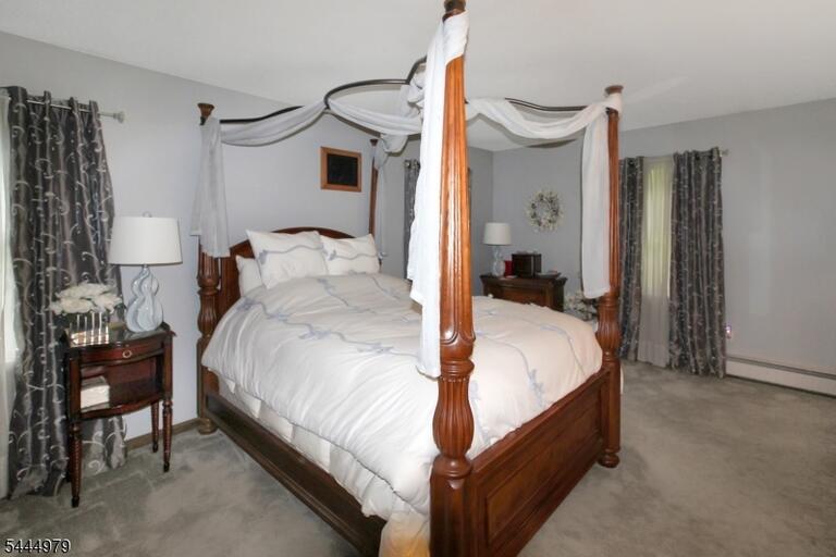 Property listing MLS 4039289 photo 9