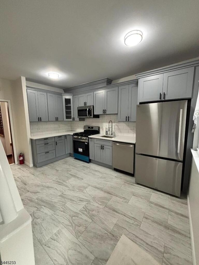 Property listing MLS 4039311 photo 5