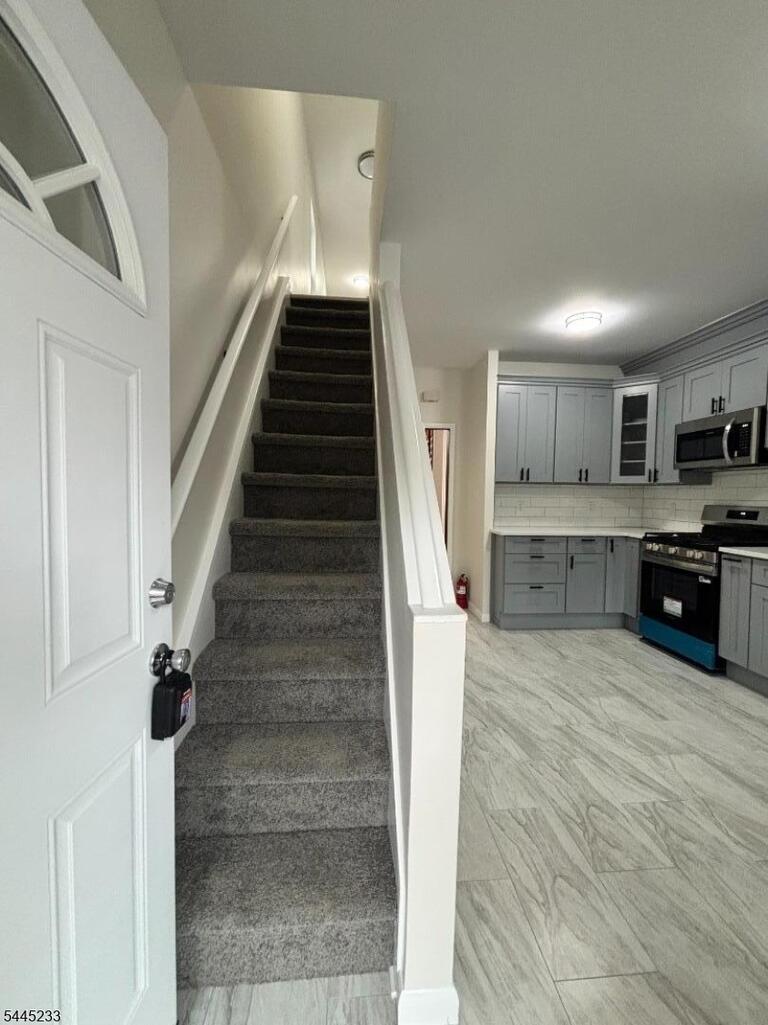 Property listing MLS 4039311 photo 6
