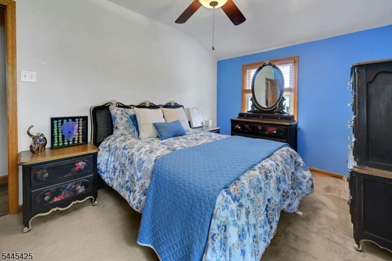 Property listing MLS 4039502 photo 11
