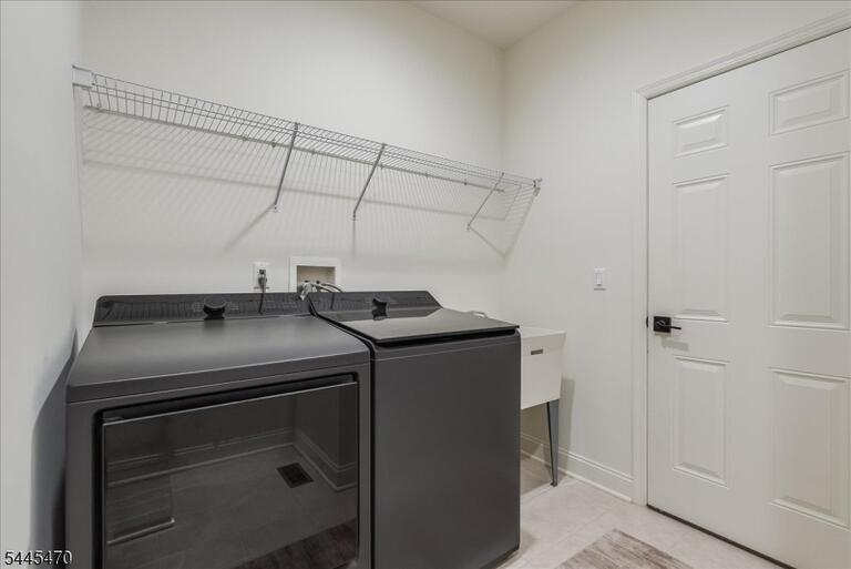 Property listing MLS 4039584 photo 26