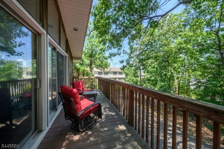 Property listing MLS 4039950 photo 39