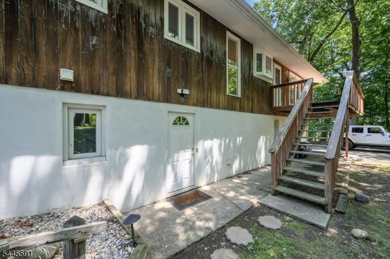 Property listing MLS 4039950 photo 40