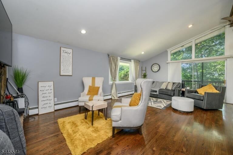 Property listing MLS 4039950 photo 5