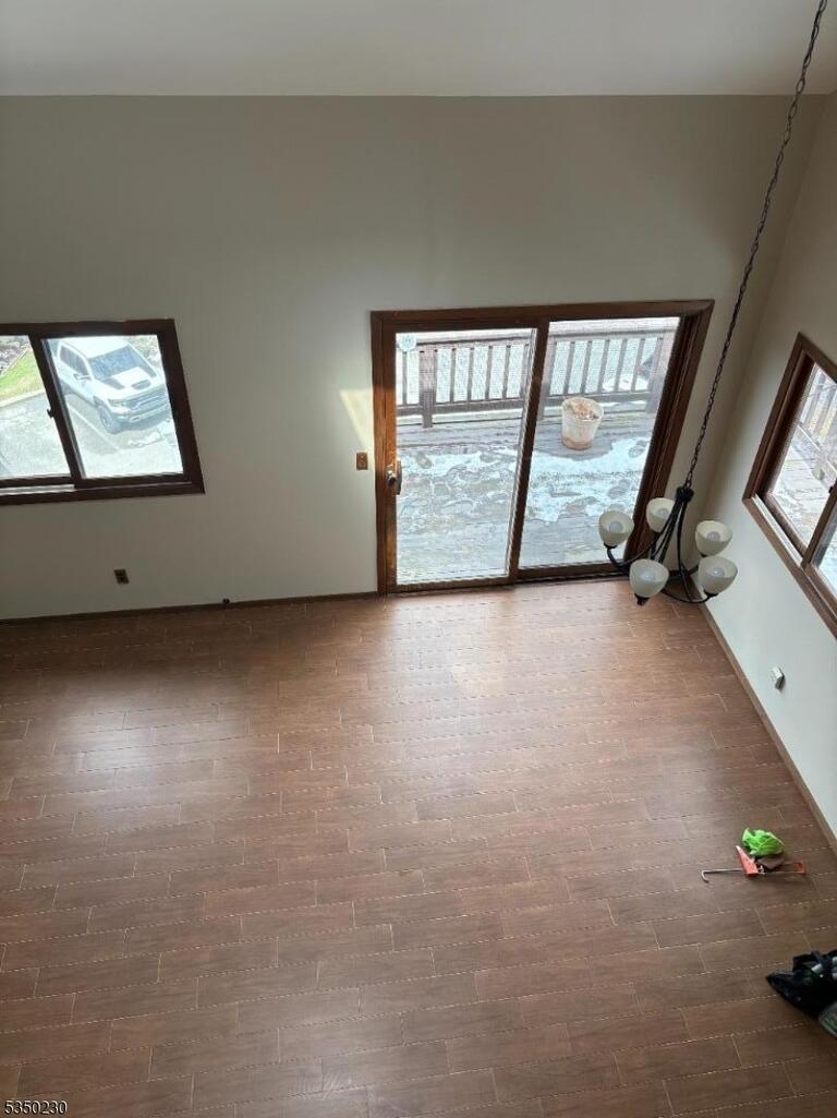 Property listing MLS 4040090 photo 1