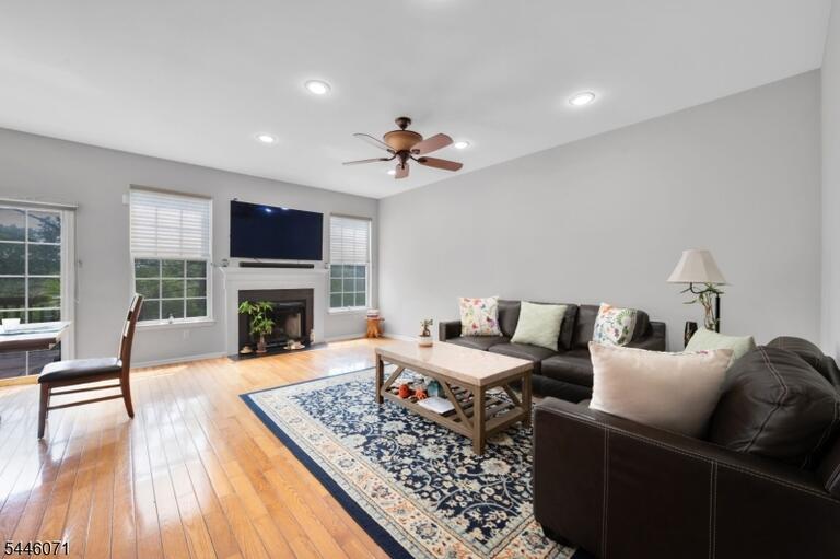 Property listing MLS 4040156 photo 7