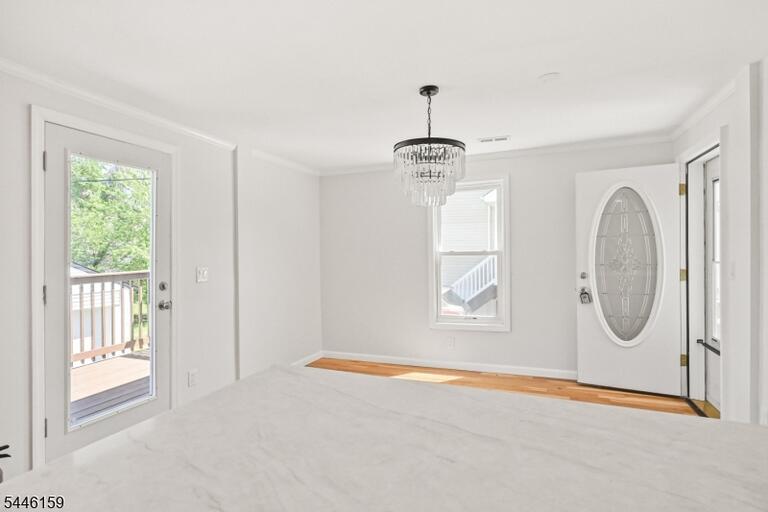 Property listing MLS 4040168 photo 14