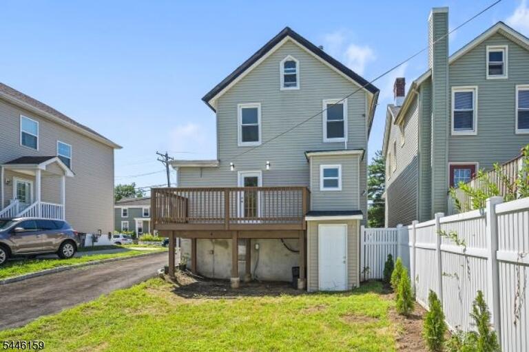 Property listing MLS 4040168 photo 36