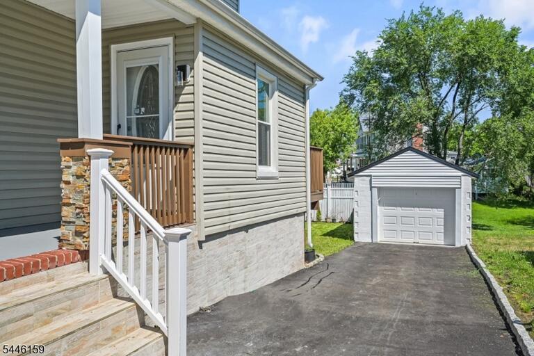 Property listing MLS 4040168 photo 6