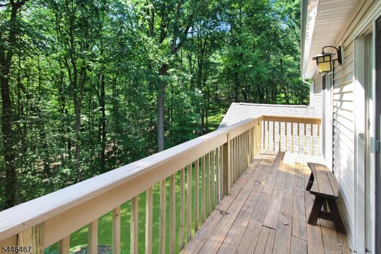 Property listing MLS 4040460 photo 27