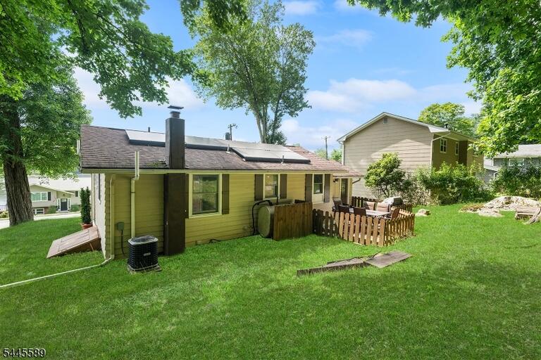 Property listing MLS 4040571 photo 15