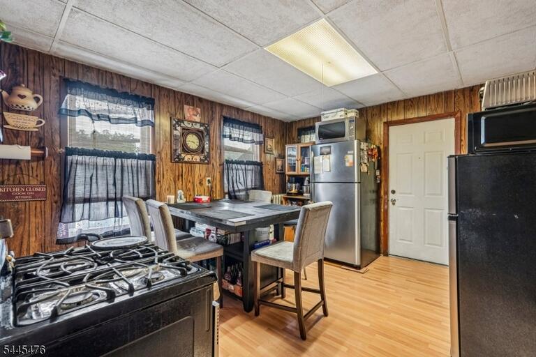 Property listing MLS 4040924 photo 18