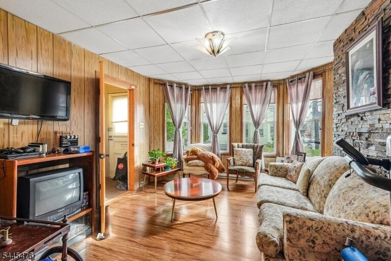 Property listing MLS 4040924 photo 6