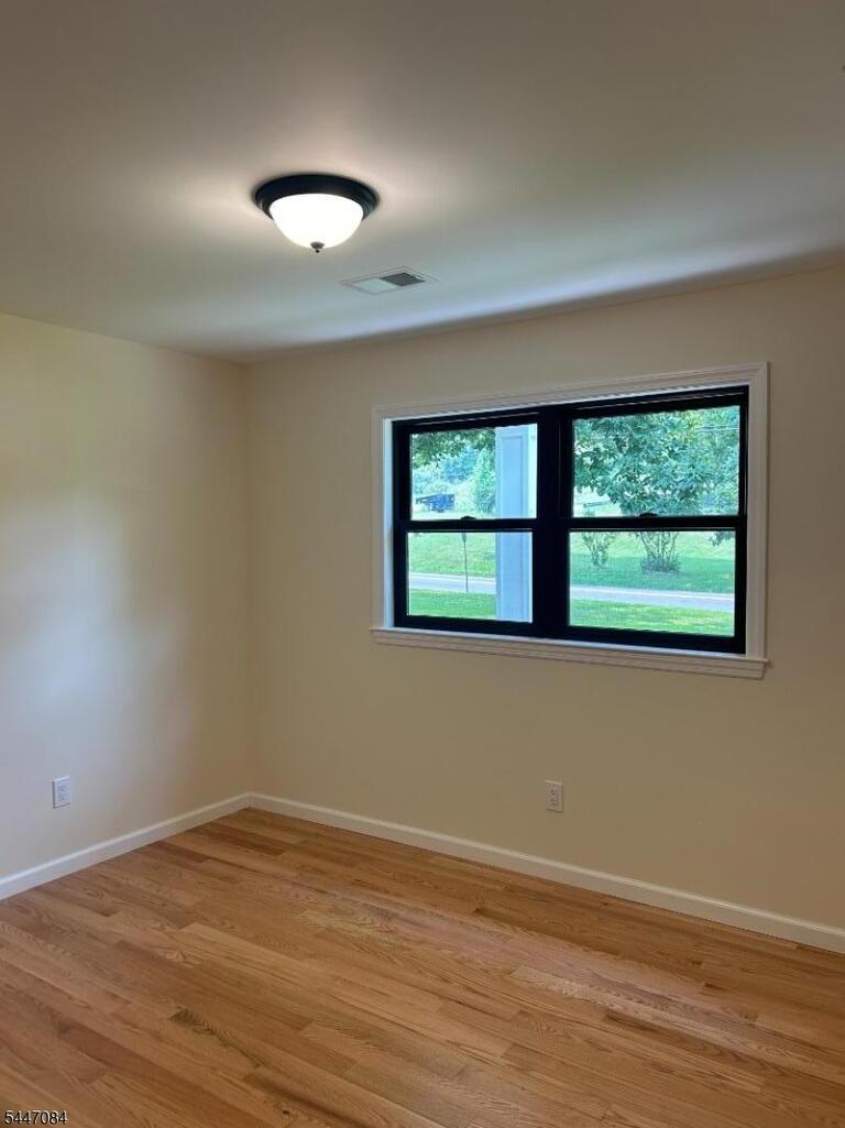 Property listing MLS 4040984 photo 18