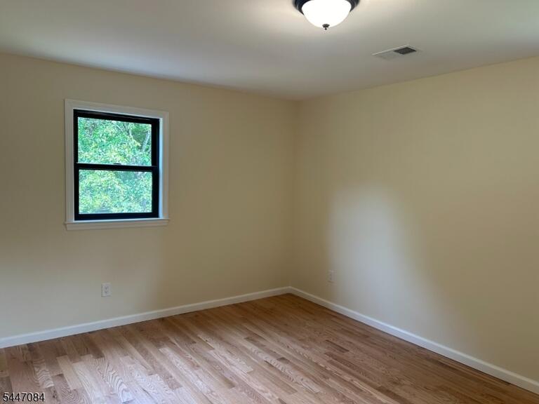 Property listing MLS 4040984 photo 19
