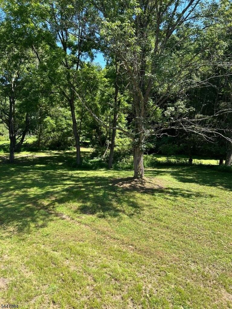 Property listing MLS 4040984 photo 30