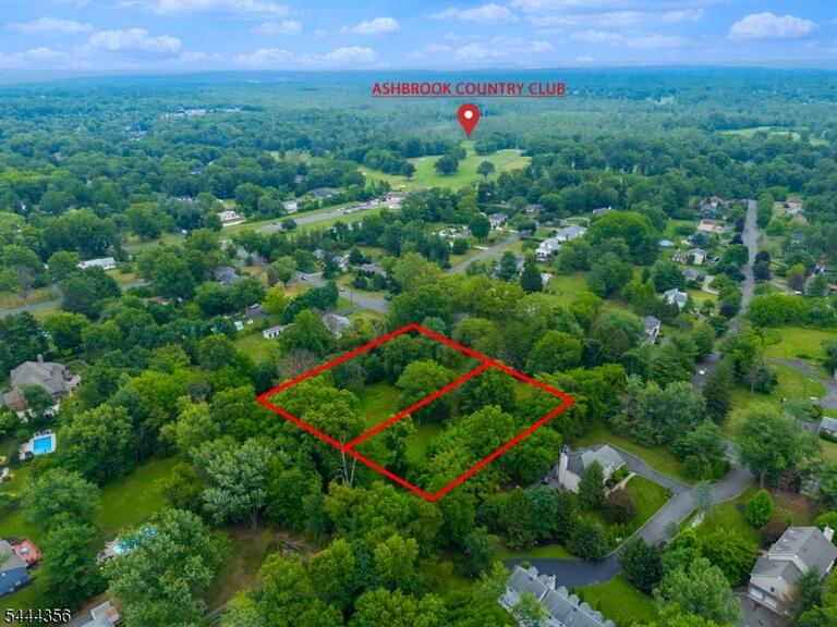 Property listing MLS 4041136 photo 1