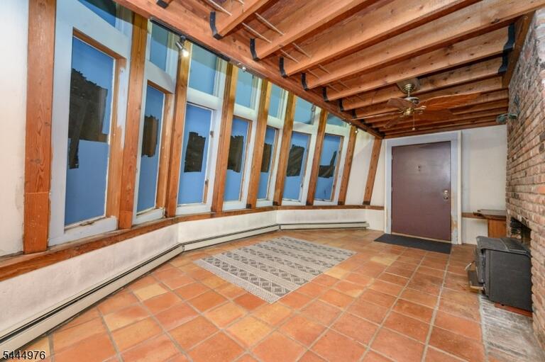 Property listing MLS 4041173 photo 14