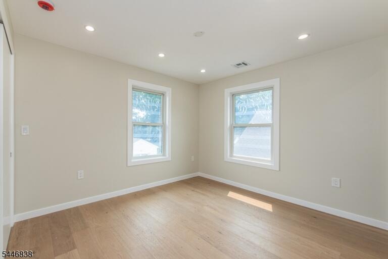 Property listing MLS 4041213 photo 18