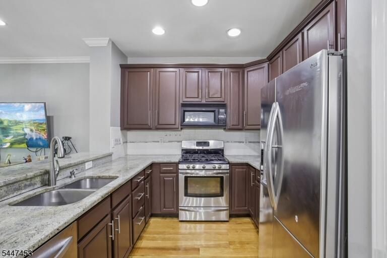 Property listing MLS 4041372 photo 14