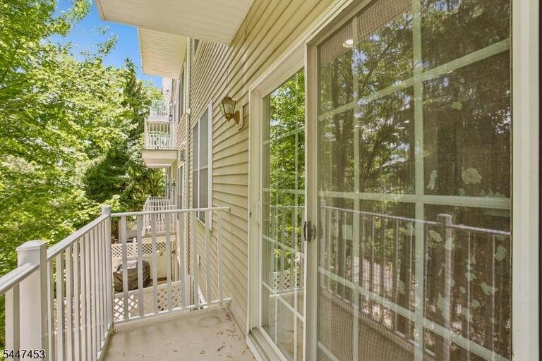 Property listing MLS 4041372 photo 28