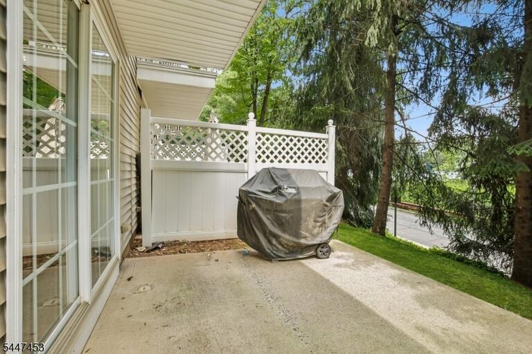 Property listing MLS 4041372 photo 31