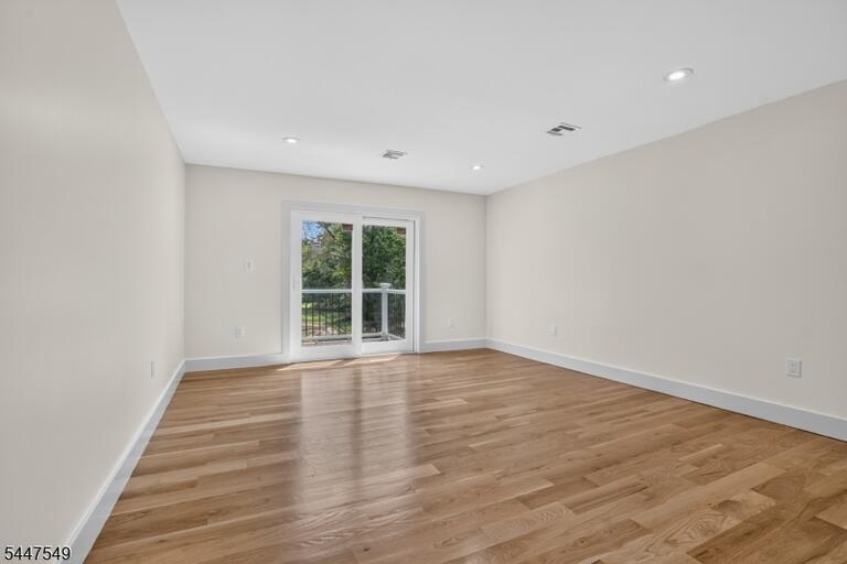Property listing MLS 4041561 photo 18