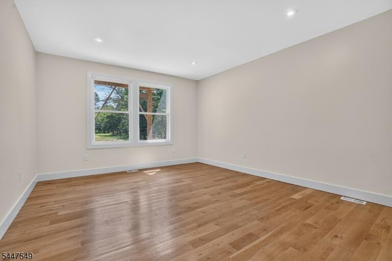 Property listing MLS 4041561 photo 19