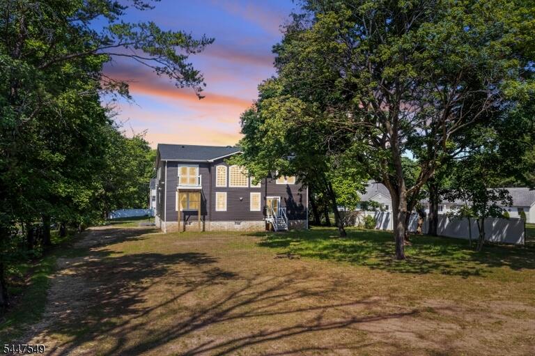 Property listing MLS 4041561 photo 2