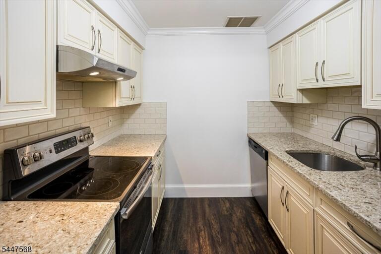 Property listing MLS 4041605 photo 13