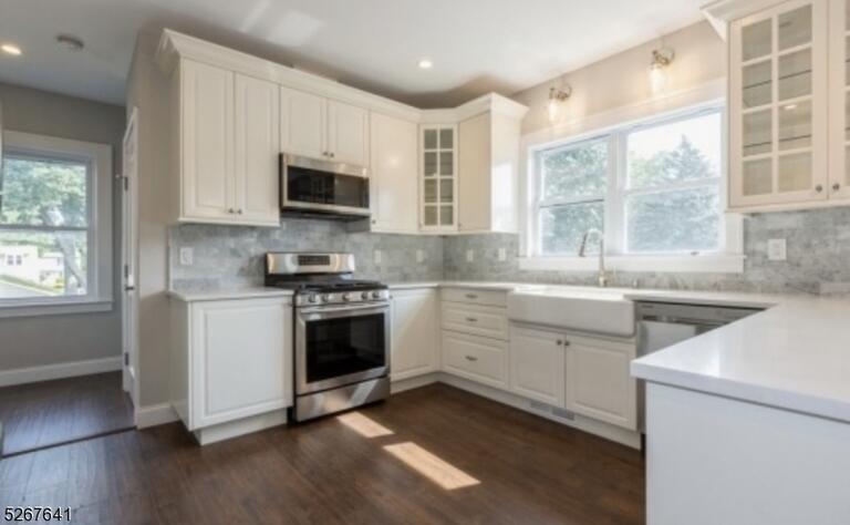 Property listing MLS 4041636 photo 1