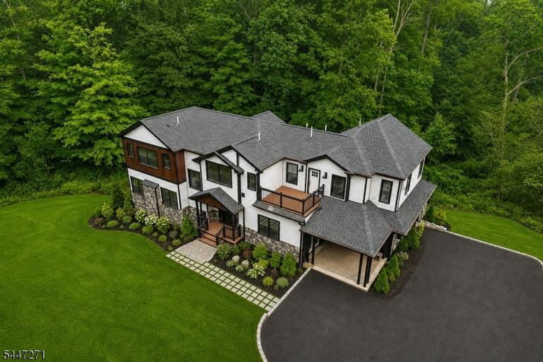 Property listing MLS 4041659 photo 3