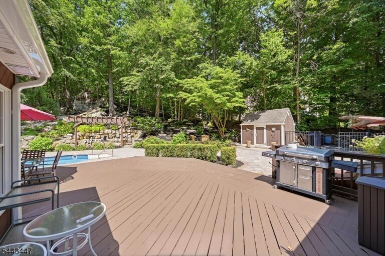 Property listing MLS 4041660 photo 29