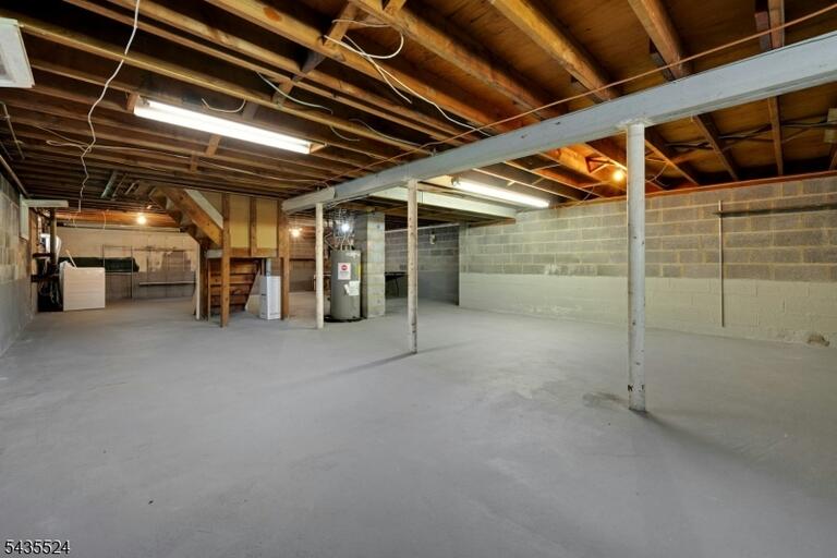 Property listing MLS 4041732 photo 14