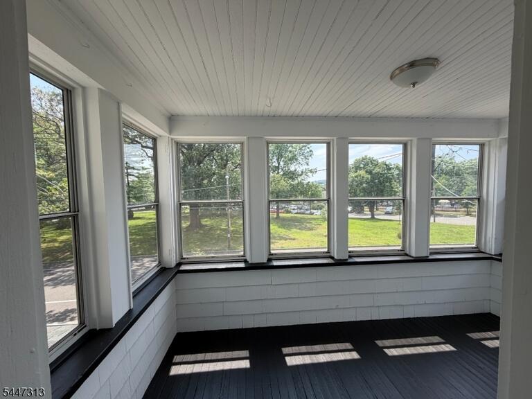 Property listing MLS 4041771 photo 17
