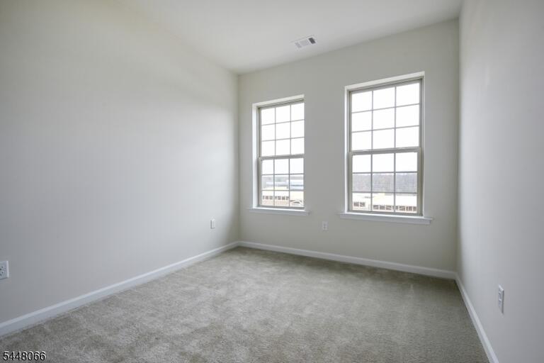 Property listing MLS 4041904 photo 18