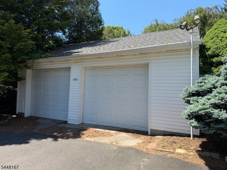 Property listing MLS 4041980 photo 25