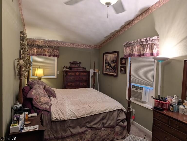 Property listing MLS 4041996 photo 4